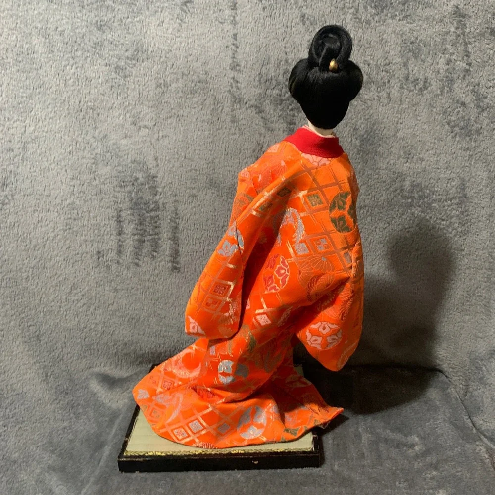 Vintage Japanese Geisha Doll Orange Silk Brocade Kimono Tatami Base 17 Inch